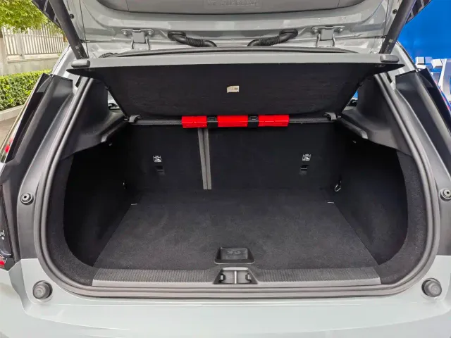Volvo EX30 — Фото автомобиля 8