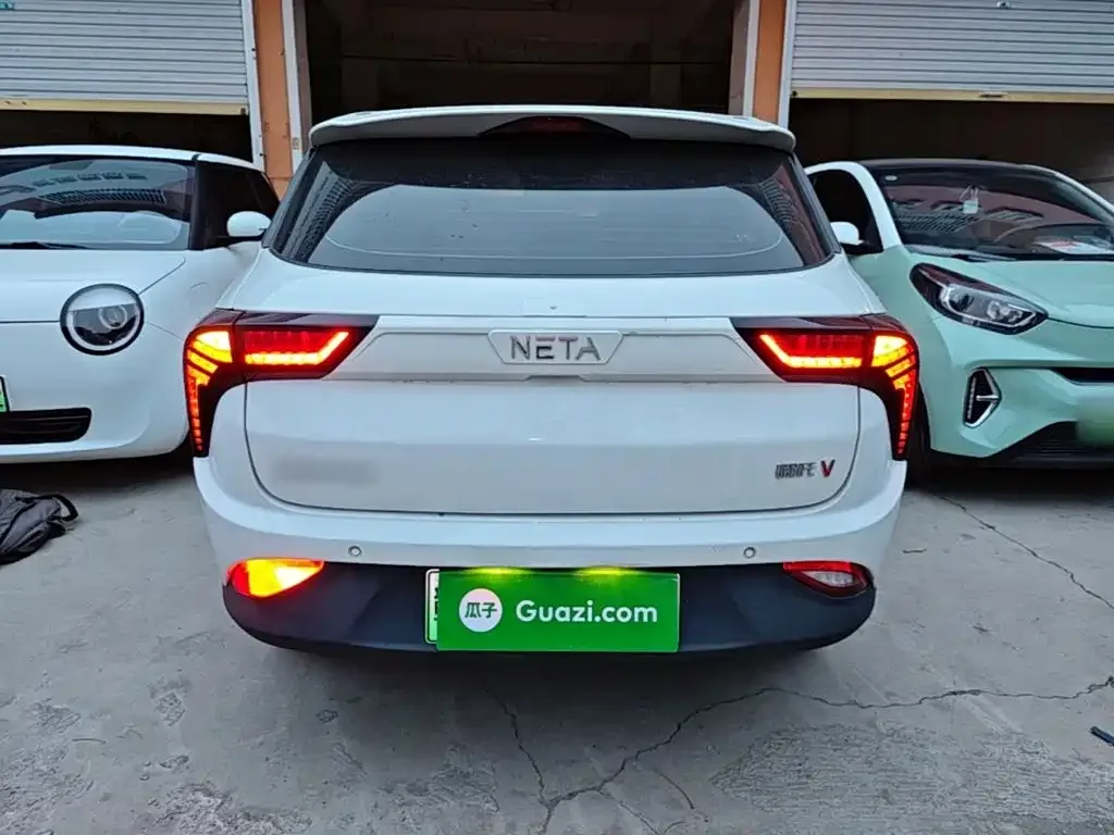 Nezha Auto Nezha V 2021 Long Range Entertainment Upgrade — Фото автомобиля 5
