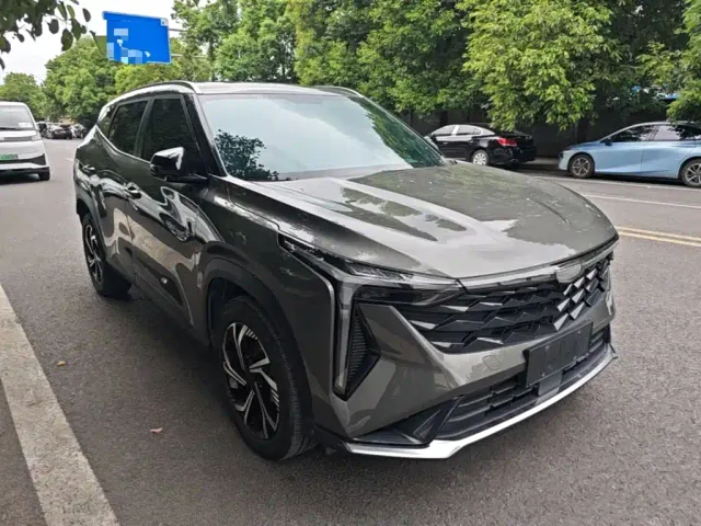 Geely Boyue — Фото автомобиля 3