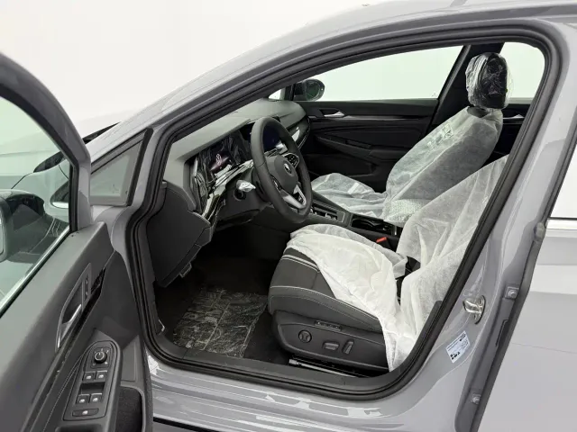 Volkswagen Golf — Фото автомобиля 17