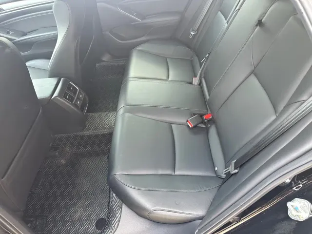Honda Accord — Фото автомобиля 8