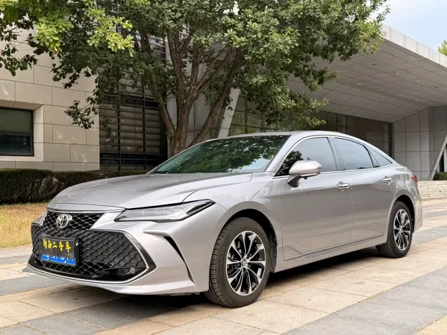 Фотография автомобиля — Toyota Avalon
