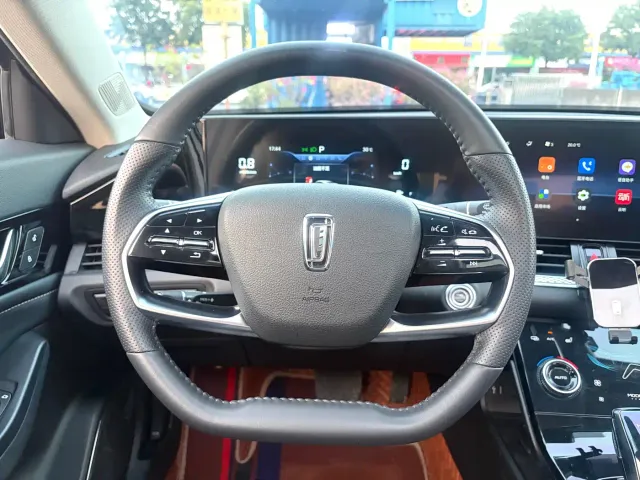 Bestune B70 — Фото автомобиля 22