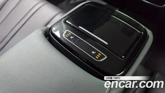 Genesis G80 Бензин 2.5 турбо AWD — Фото автомобиля 29