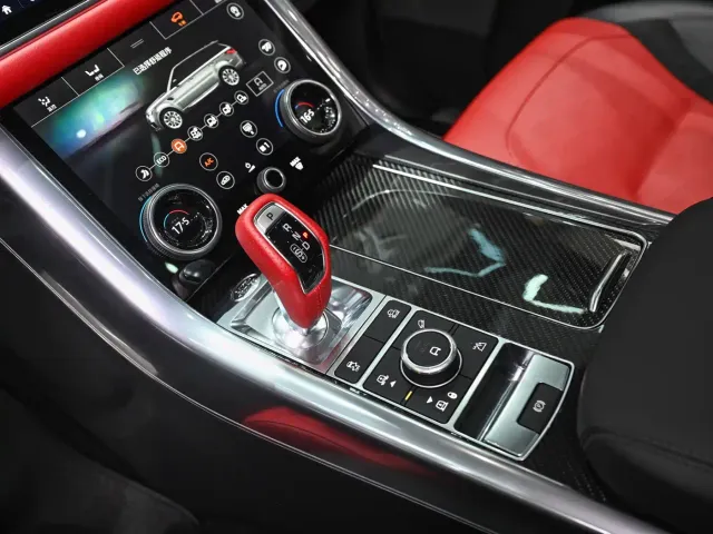 Land Rover Range Rover Sport — Фото автомобиля 13