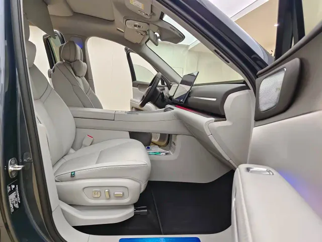 Leapmotor D Series — Фото автомобиля 12