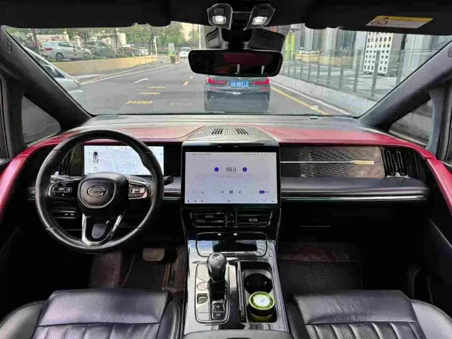 GAC Trumpchi M8 — Фото автомобиля 10