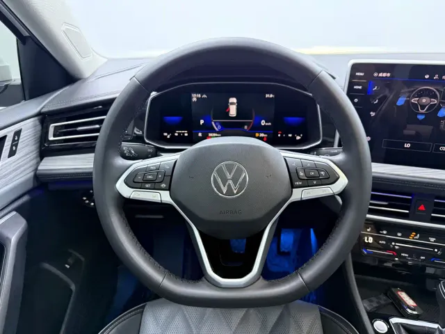 Volkswagen Sagitar — Фото автомобиля 9