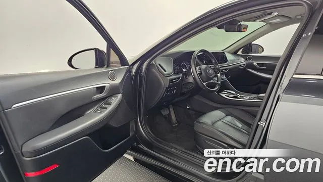 Hyundai Sonata — Фото автомобиля 15