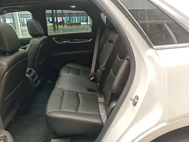 Cadillac XT5 — Фото автомобиля 16