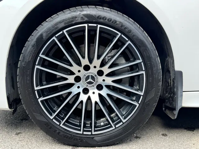 Mercedes-Benz C-Class — Фото автомобиля 24