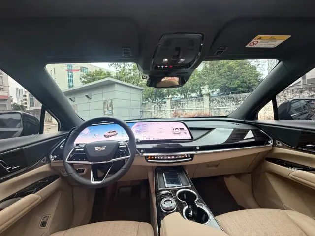 Cadillac XT5 — Фото автомобиля 6