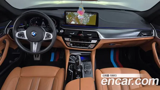 BMW 5 Series G30 — Фото автомобиля 10