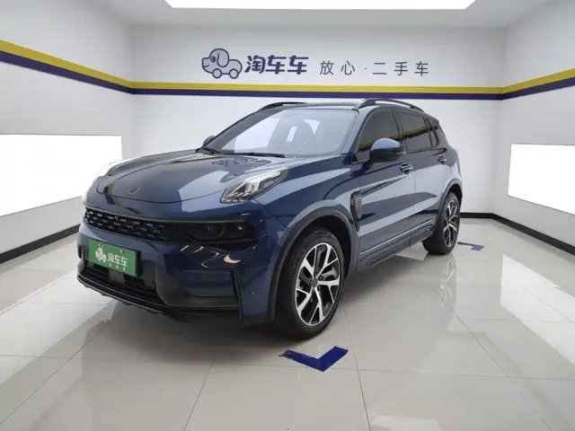 Фотография автомобиля — Lynk & Co 01 EM-P