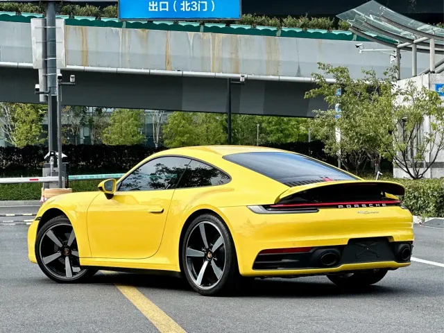 Porsche 911 — Фото автомобиля 7