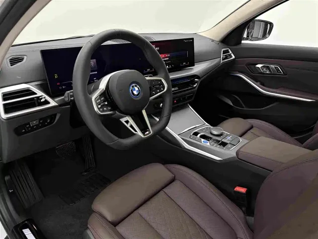 BMW i3 — Фото автомобиля 16