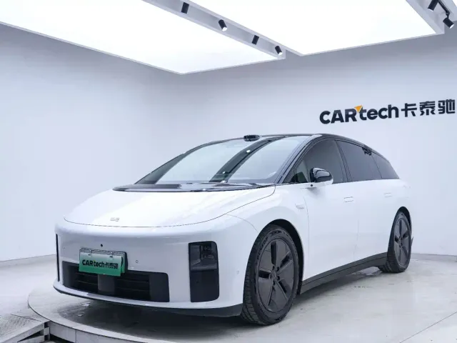 Li Auto i6 — Фото автомобиля 10