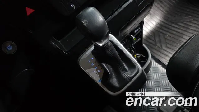 Hyundai Staria — Фото автомобиля 12