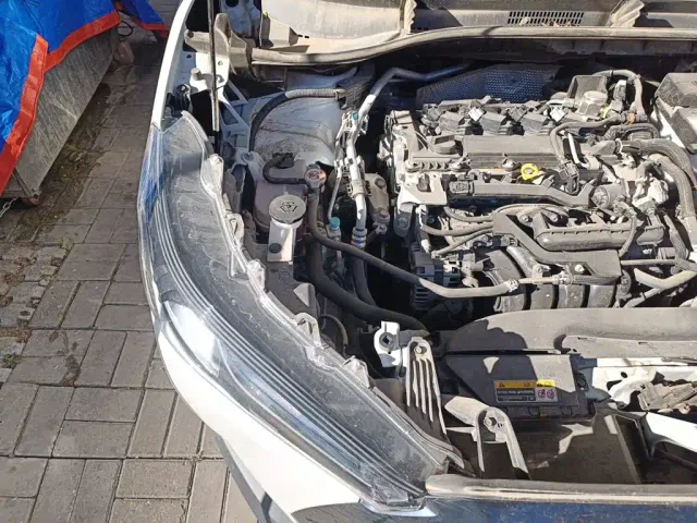 Toyota Corolla Cross — Фото автомобиля 20