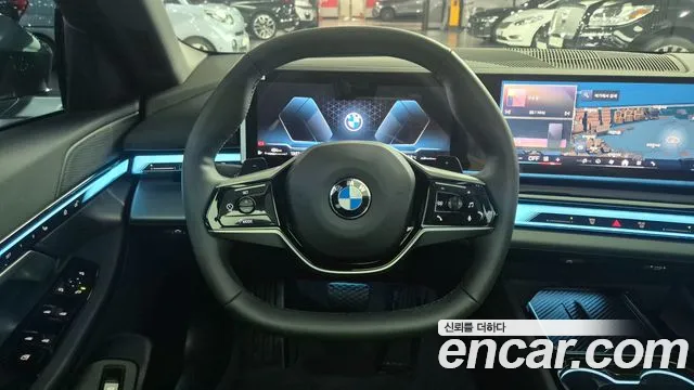 BMW 5-Series — Фото автомобиля 13