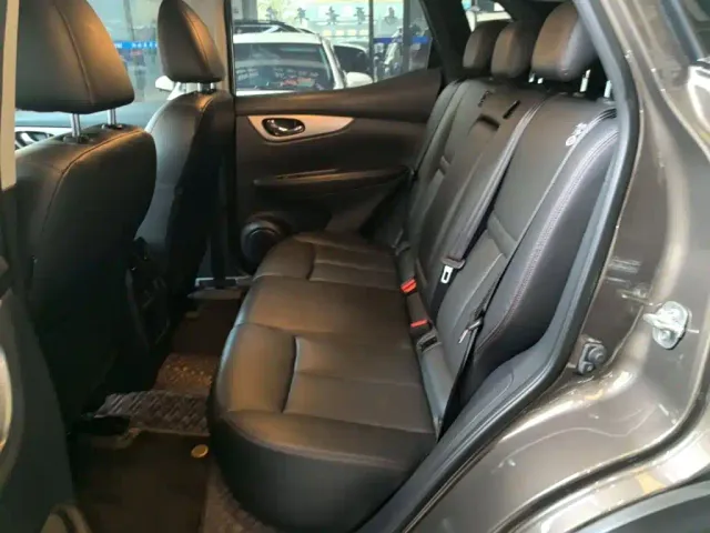 Nissan Qashqai — Фото автомобиля 12