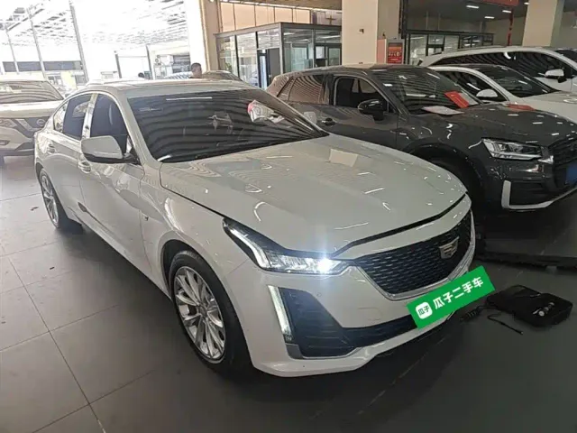 Cadillac CT5 — Фото автомобиля 3