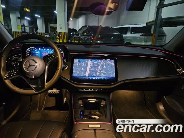 Mercedes-Benz E-Class — Фото автомобиля 6