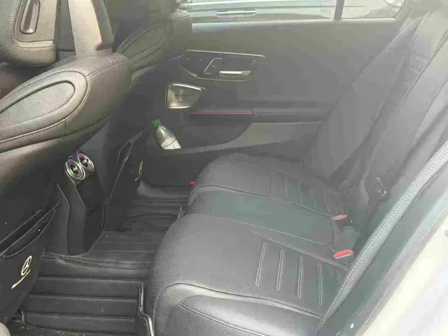 Mercedes-Benz C-Class — Фото автомобиля 4