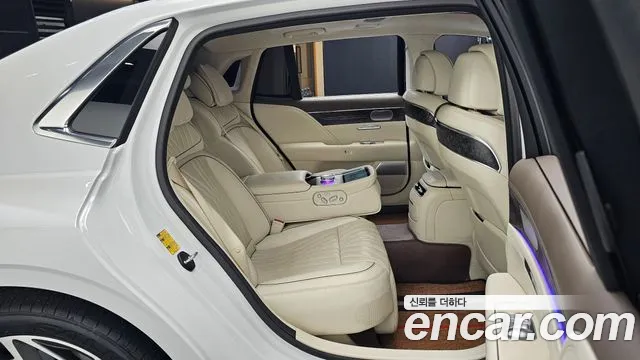 Genesis G90 Бензин 3.5 турбо AWD — Фото автомобиля 12