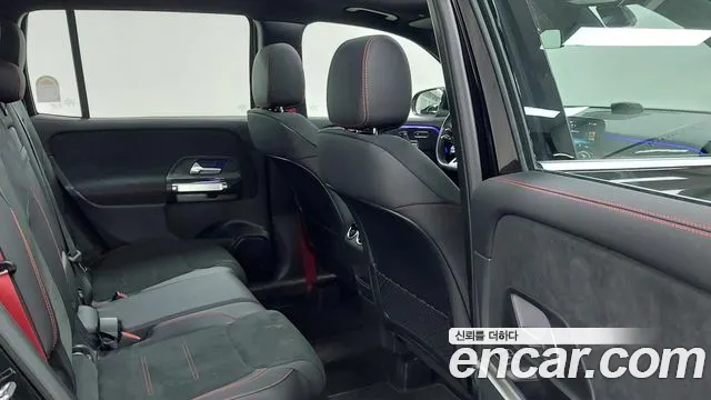 Mercedes-Benz GLB-Class — Фото автомобиля 10