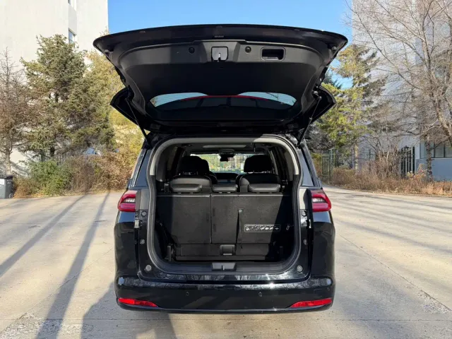 GAC Trumpchi M6 — Фото автомобиля 13