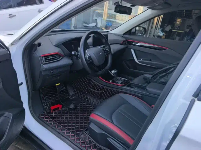 Dongfeng Yixuan GS — Фото автомобиля 15