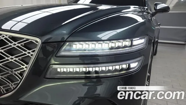 Genesis G80 Бензин 2.5 турбо AWD — Фото автомобиля 22
