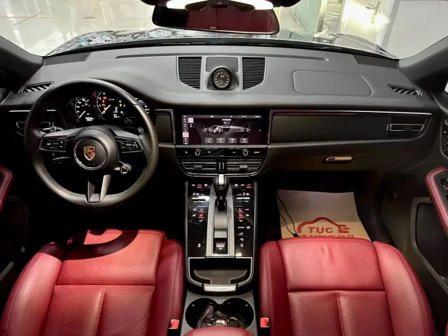 Porsche Macan — Фото автомобиля 12