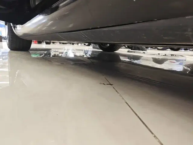 Tesla Model 3 — Фото автомобиля 21