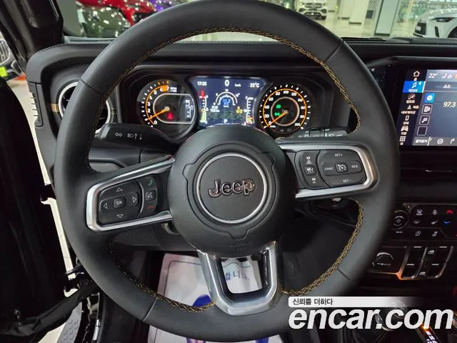 Jeep Wrangler JL — Фото автомобиля 11
