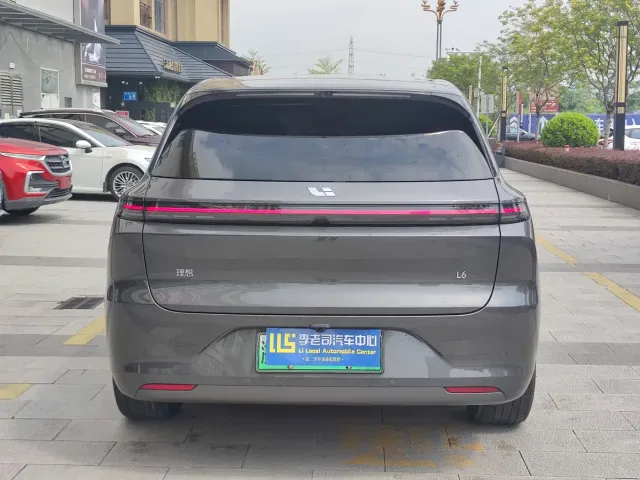 Li Auto L6 — Фото автомобиля 6