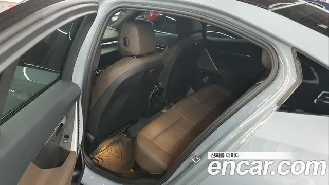 BMW 5 Series G60 — Фото автомобиля 2