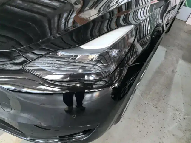 Tesla Model Y — Фото автомобиля 23