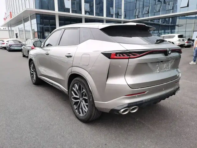 Changan UNI-Z — Фото автомобиля 4