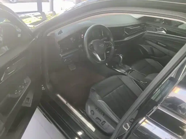 Volkswagen Passat — Фото автомобиля 15