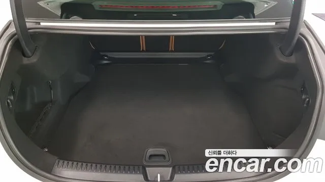Mercedes-Benz E-Class W214 — Фото автомобиля 11