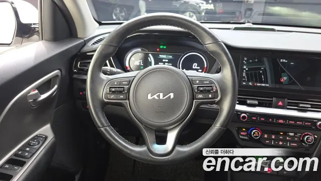 Kia Niro Niro Plus Earth — Фото автомобиля 13