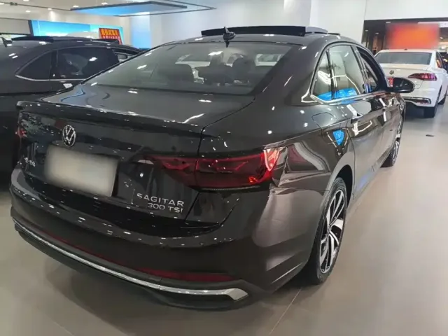 Volkswagen Sagitar — Фото автомобиля 6