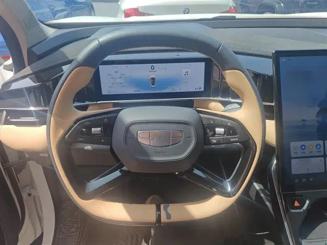 Geely Boyue L — Фото автомобиля 6