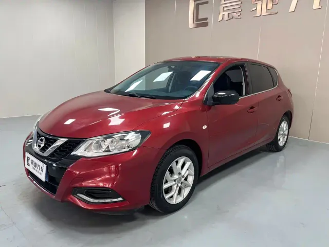 Фотография автомобиля — Nissan Tiida