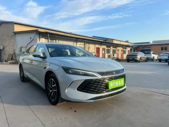 BYD Qin L — Фото автомобиля 3