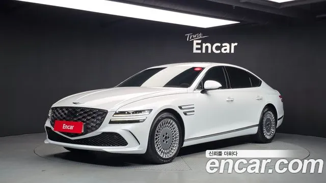 Фотография автомобиля — Genesis G80 RG3