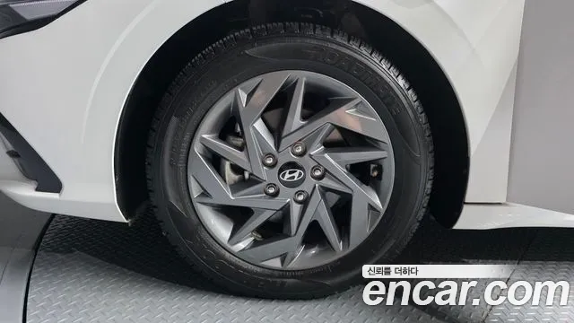 Hyundai AVANTE Новый Avante (CN7) — Фото автомобиля 5