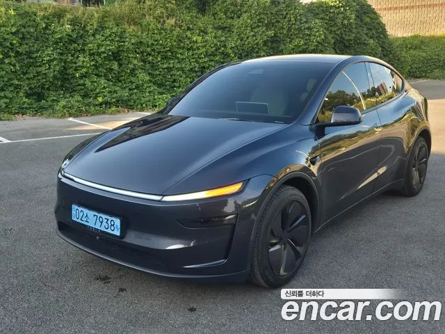 Фотография автомобиля — Tesla Model Y
